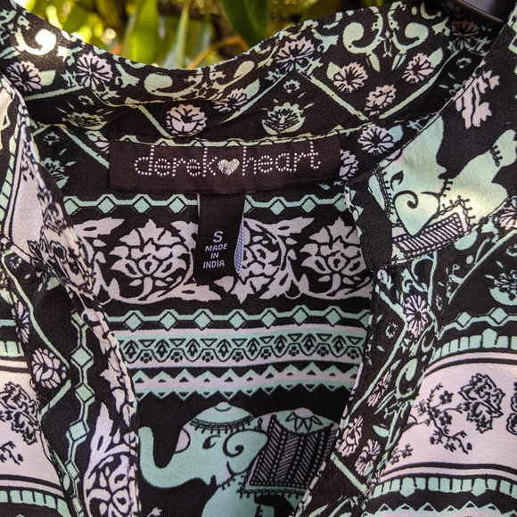 Tribal Print Sleeveless Dress with Shirttail Hem - Picture 2 of 4